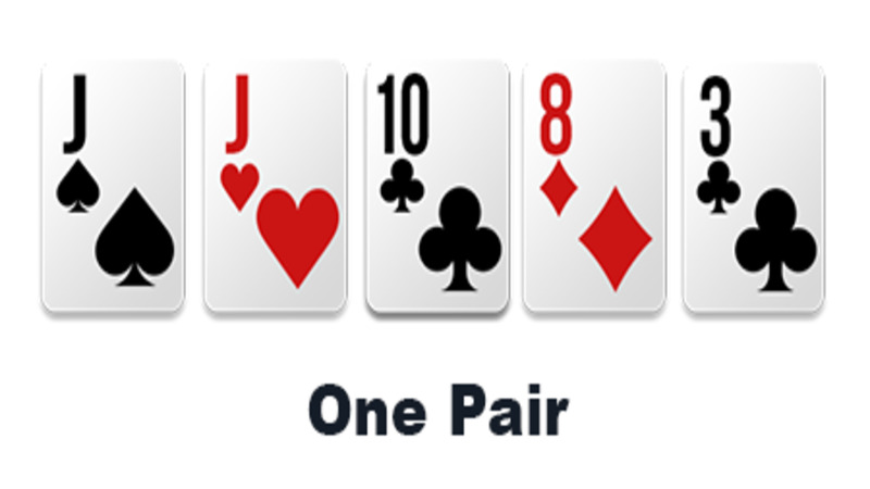 Một đôi được tạo thành bởi hai lá bài cùng giá trị và ba lá bài khác nhau