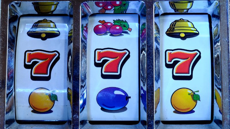 Cơ chế hoạt động slot games mang tính chất tổ hợp ngẫu nhiên